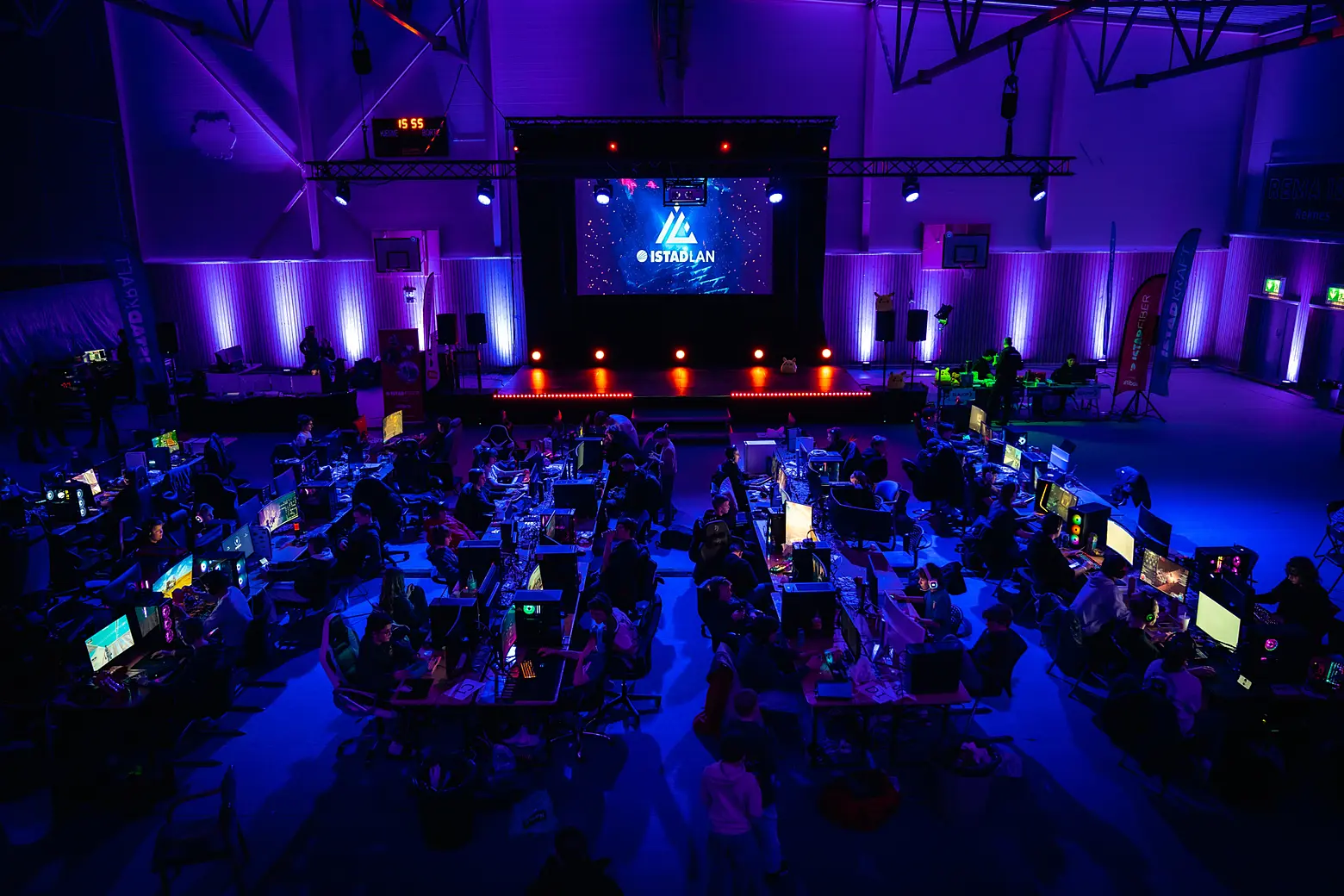 Bilder fra IstadLAN 2025 – tre dager fylt med gaming, konkurranser og ekte lidenskap. Bilder fra IstadLAN 2025 – tre dager fylt med gaming, konkurranser og ekte lidenskap.
