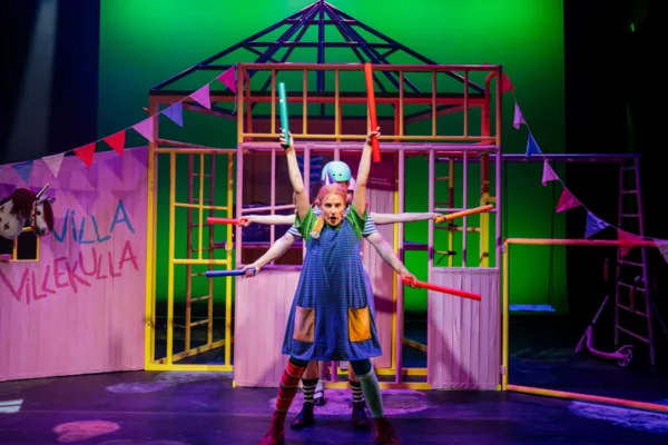 Opplev Pippi Langstrømpe på Teatret Vårt Opplev Pippi Langstrømpe på Teatret Vårt